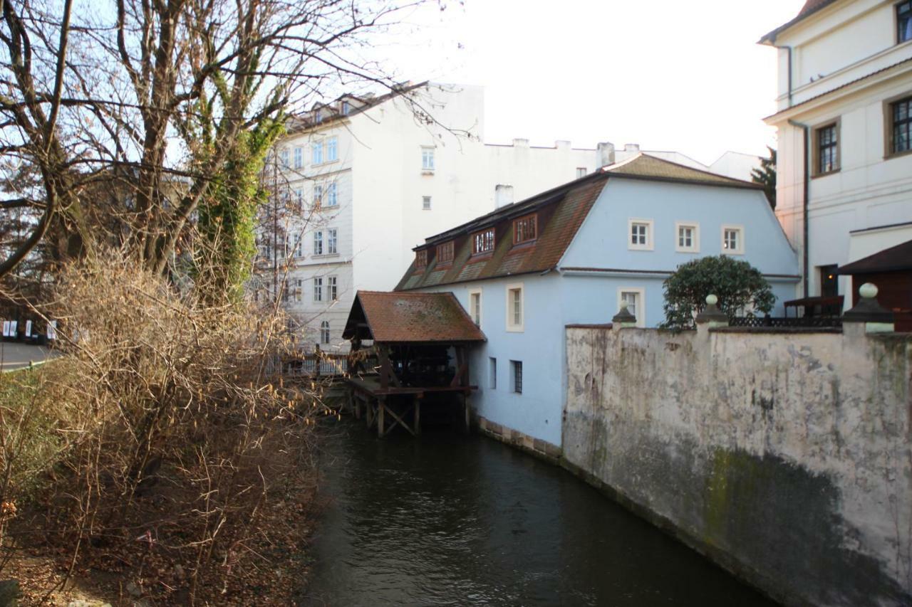 Quiet In The Center With Own Terrace Apartament
