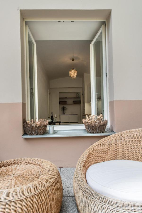 Quiet In The Center With Own Terrace Praga